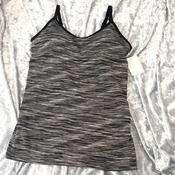 ⭐️3/$30🆕 Under Control maternity nursing tan… - Picture 4 of 9